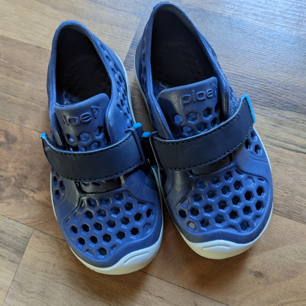 Plae Navy